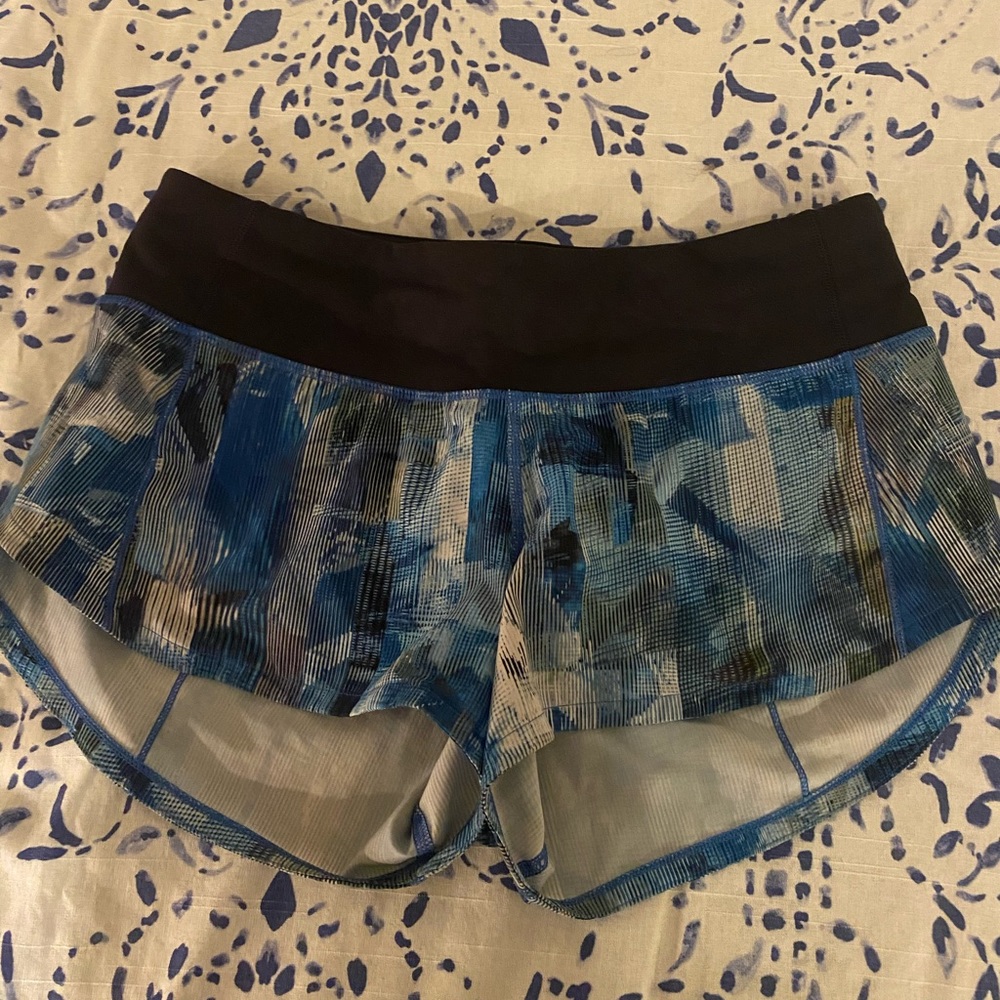 size 2 lululemon blue and green speed up short 2.5